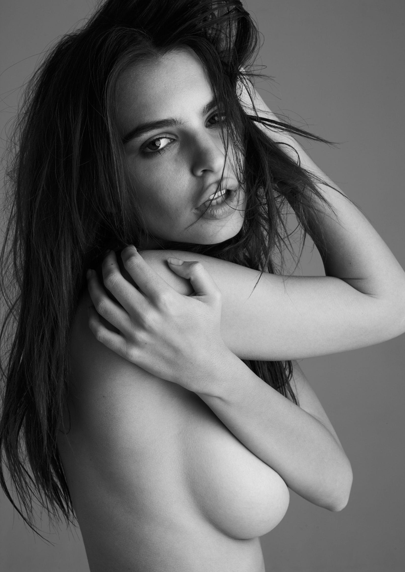 Bare Bold Emily Ratajkowskis Uncensored Treats Magazine Outtakes Leave Nothing to the Imagination 11 – BareFame Bare Bold Emily Ratajkowskis Uncensored Treats Magazine Outtakes Leave Nothing to the Imagination 11