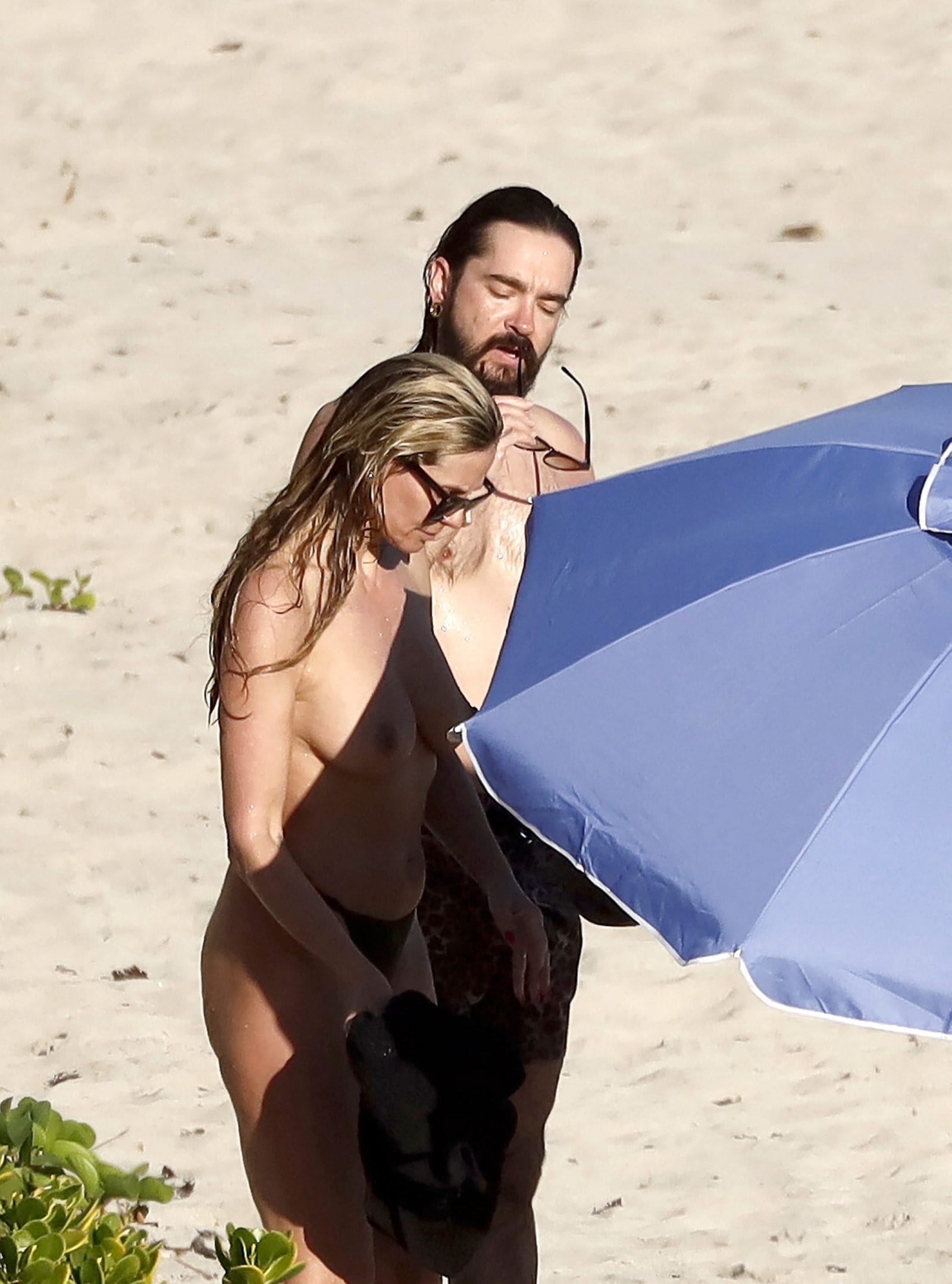 Bare Bold Heidi Klum Flaunts Topless Perfection in St. Barts 20 – BareFame Bare Bold Heidi Klum Flaunts Topless Perfection in St. Barts 20