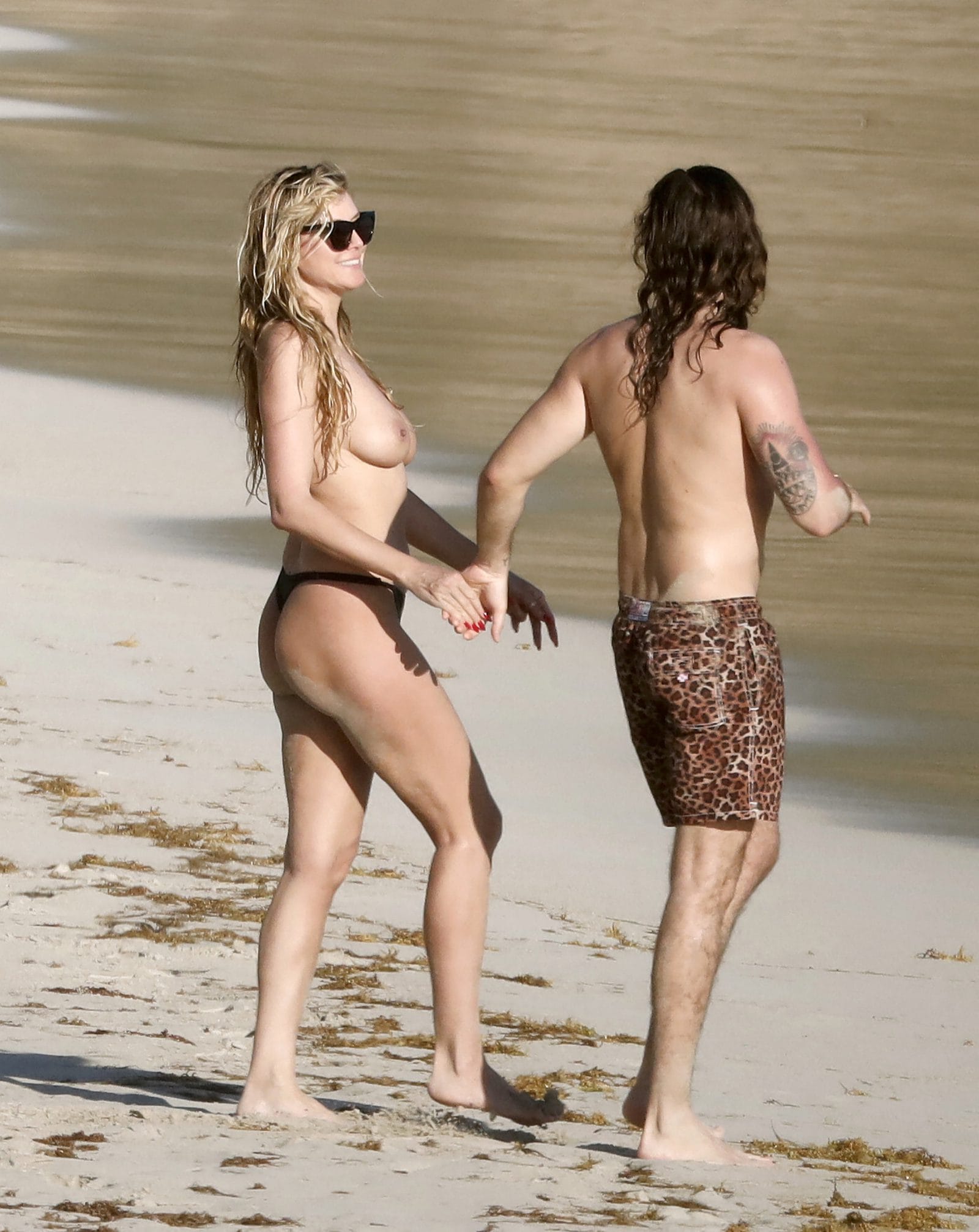 Bare Bold Heidi Klum Flaunts Topless Perfection in St. Barts 6 – BareFame Bare Bold Heidi Klum Flaunts Topless Perfection in St. Barts 6