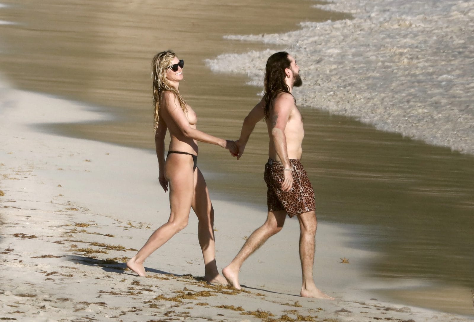 Bare Bold Heidi Klum Flaunts Topless Perfection in St. Barts 7 – BareFame Bare Bold Heidi Klum Flaunts Topless Perfection in St. Barts 7