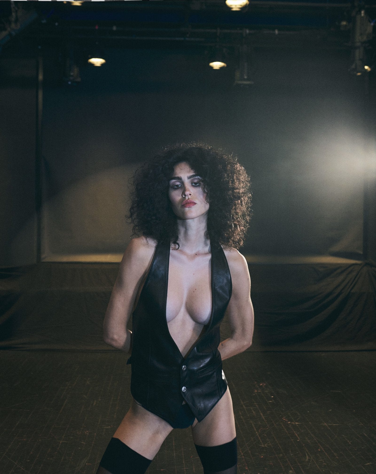 Sizzling Topless Spread Leaves Little to the Imagination with Amelia Hamlin 15 – BareFame Sizzling Topless Spread Leaves Little to the Imagination with Amelia Hamlin 15