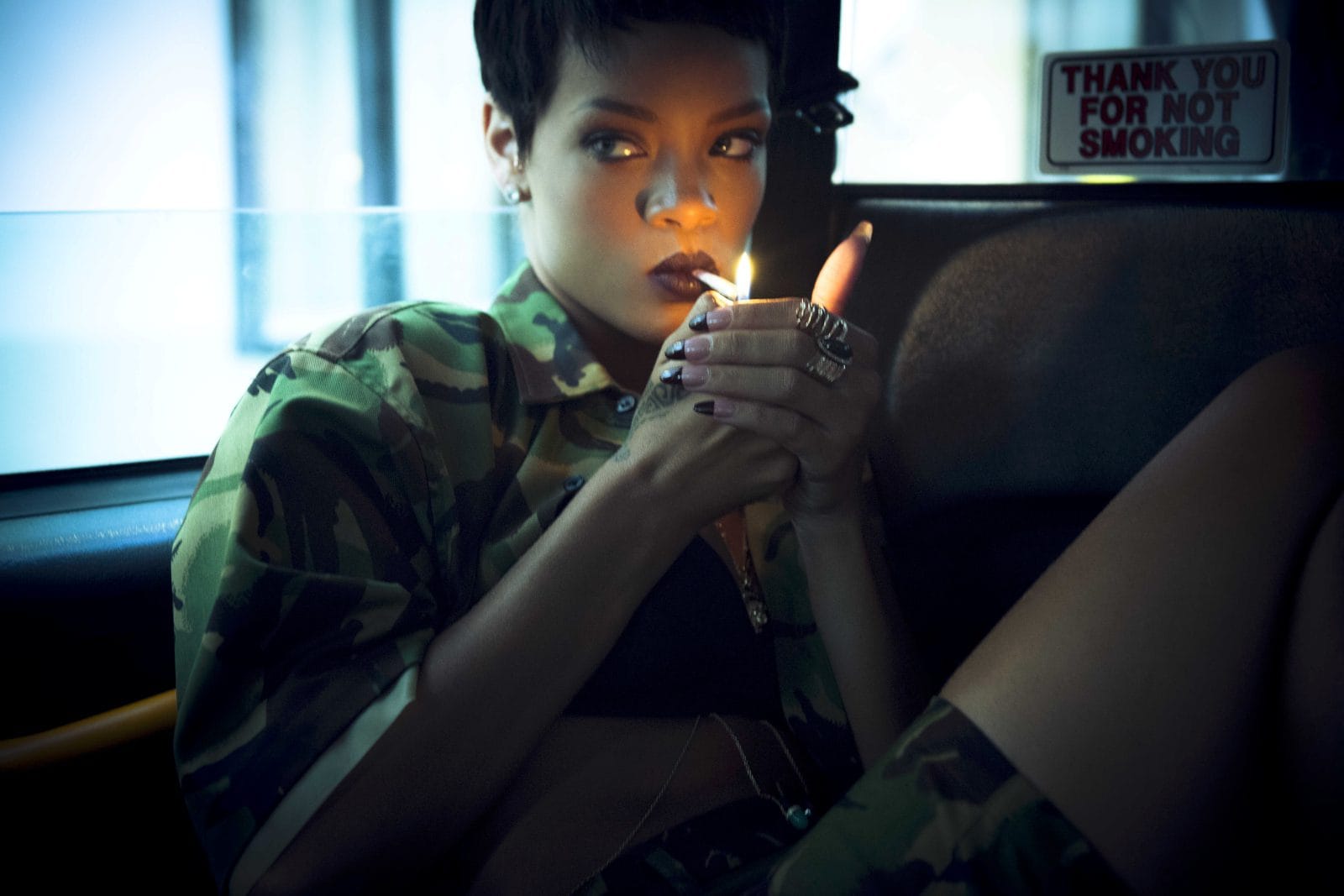 Topless Pierced Rihanna Flaunts Her Flawless Curves in Smoldering 2012 Outtakes 15 – BareFame Topless Pierced Rihanna Flaunts Her Flawless Curves in Smoldering 2012 Outtakes 15