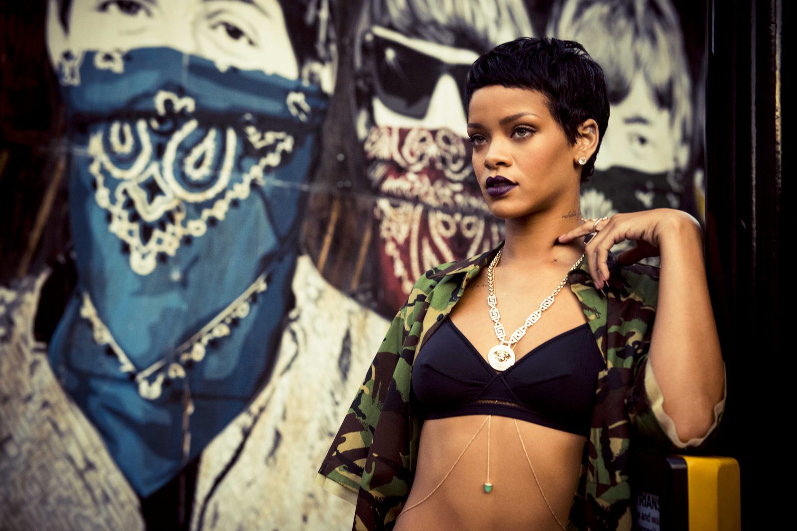 Topless Pierced Rihanna Flaunts Her Flawless Curves in Smoldering 2012 Outtakes 33 – BareFame Topless Pierced Rihanna Flaunts Her Flawless Curves in Smoldering 2012 Outtakes 33