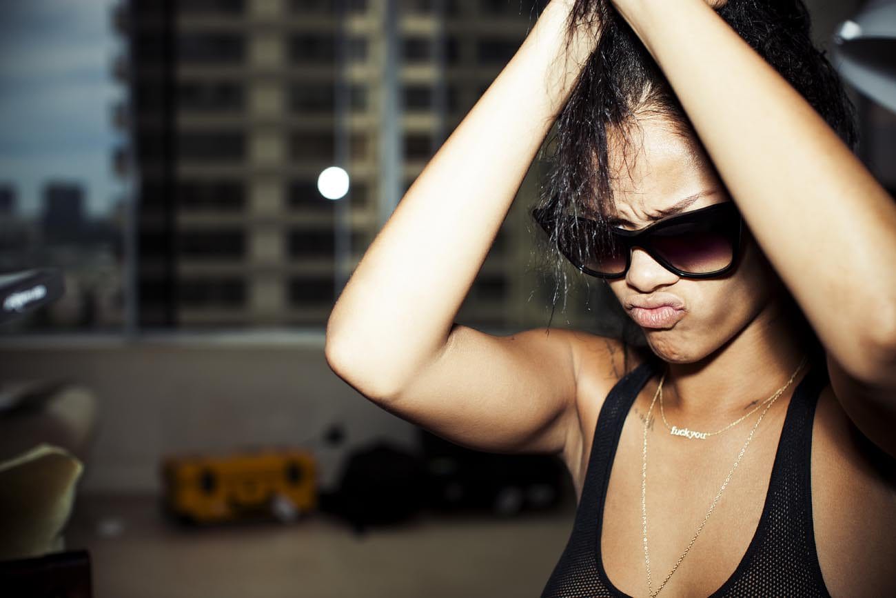 Topless Pierced Rihanna Flaunts Her Flawless Curves in Smoldering 2012 Outtakes 49 – BareFame Topless Pierced Rihanna Flaunts Her Flawless Curves in Smoldering 2012 Outtakes 49
